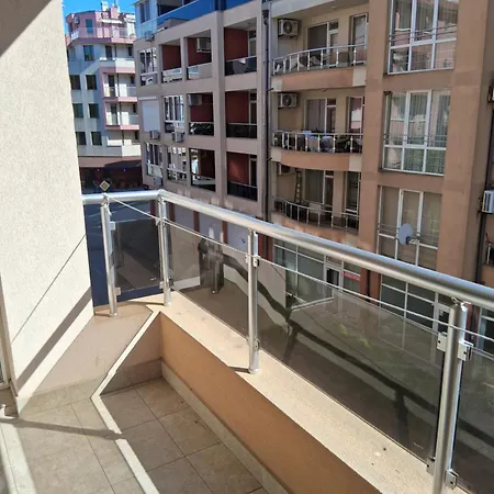 Dobi Apartment Pomorie